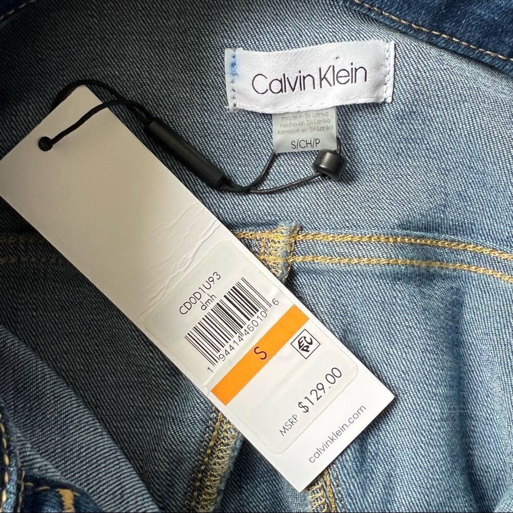 Calvin Klein Medium Wash Cropped Denim Jean Jacket Size Small NWT - Picture 10 of 10